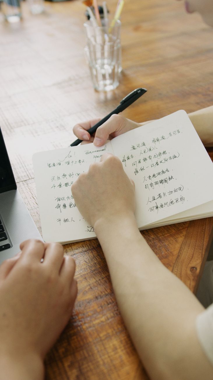 「感謝は伝わっている」という思い込みを捨てる｜後悔しないための「ありがとうの言語化」